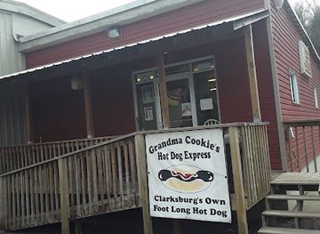 west-virginia/clarksburg/restaurant/grandma-cookie-s-hot-dog-express