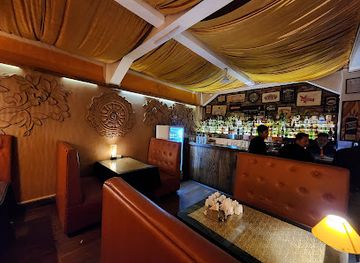 india/gangtok/restaurant/the-square-family-restaurant-and-bar