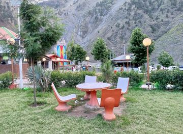pakistan/azad-jammu-and-kashmir/restaurant/sufra-food-street