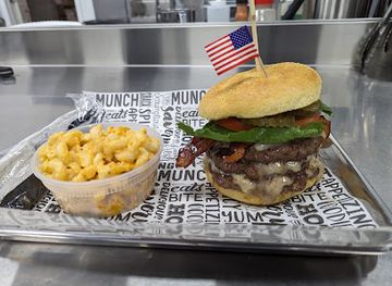 south-dakota/brookings/restaurant/patriots-grub-and-sweets