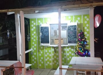 belize/placencia/restaurant/lil-bites