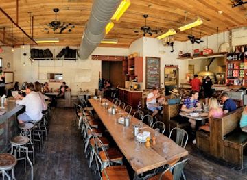 kentucky/louisville/butchertown/restaurant/garage-bar