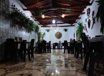 peru/ayacucho/restaurant/fuziones-restaurante