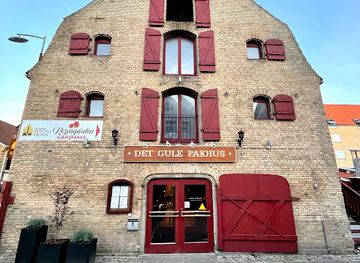 denmark/frederikshavn/restaurant/det-gule-pakhus