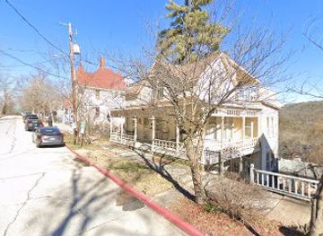 arkansas/eureka-springs/restaurant/dairy-hollow-house-restaurant