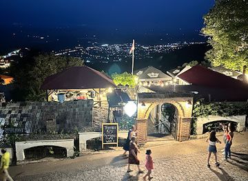 georgia/signagi/restaurant/kavkasioni