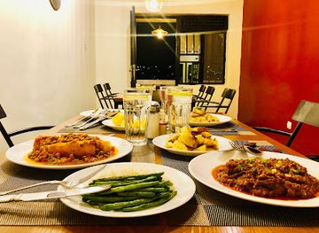 rwanda/gitarama/restaurant/kijamii-table