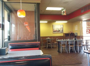 south-dakota/pierre/restaurant/hardee-s