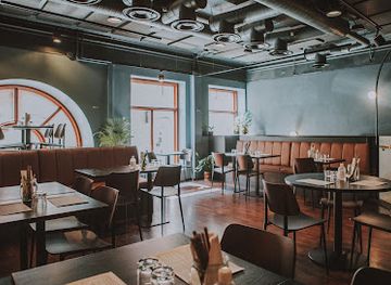 finland/helsinki/restaurant/hills-dumplings