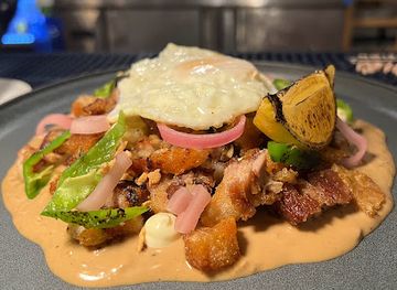 northern-mariana-islands/kagman/restaurant/lone-fox-bistro-lounge