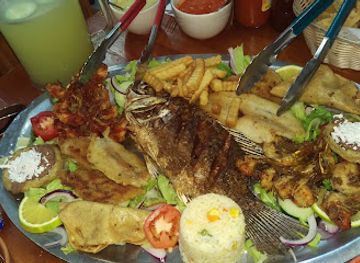 mexico/acapulco/restaurant/restaurant-flor-del-puerto