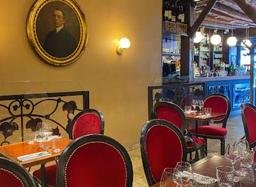 france/versailles/versailles-city-centre/restaurant/au-petit-marquis