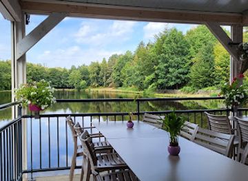 belgium/meuse-valley/restaurant/le-lac-de-belle-meuse