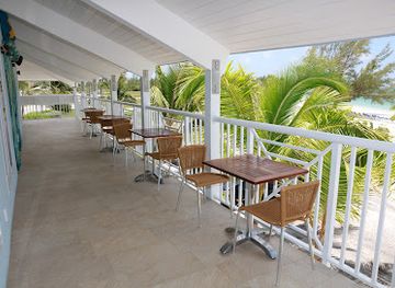 the-bahamas/harbour-island/restaurant/harbour-pointe
