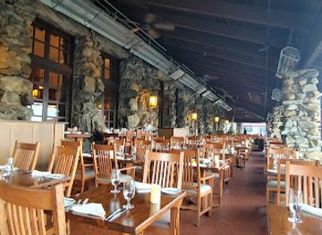 north-carolina/mountain-region/restaurant/sunset-terrace