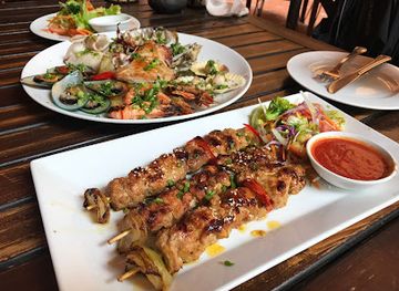 vietnam/nha-trang/nha-trang-cathedral/restaurant/la-mancha