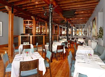 south-carolina/charleston-beaches/restaurant/magnolias