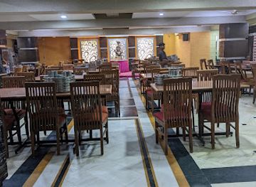 india/ahmedabad/restaurant/sasuji-dining-hall
