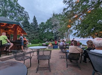 wisconsin/lake-winnebago-region/restaurant/jim-and-linda-s-lakeview-supper-club