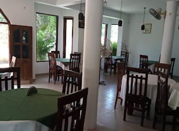 sri-lanka/batticaloa-district/restaurant/bridge-view-restaurant