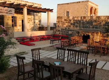 jordan/um-qais/restaurant/maqah-w-matam-multaq-am-qaes