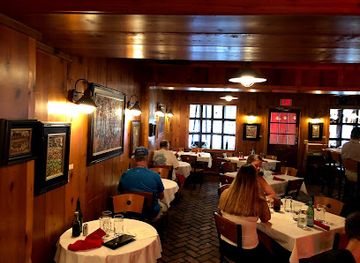 michigan/petoskey/restaurant/chandler-s