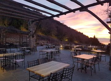 greece/central-macedonia/restaurant/aelios-petra