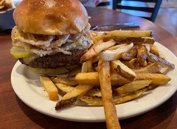 kentucky/bardstown/restaurant/the-grill-at-maywood