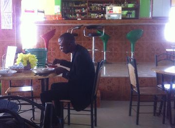 liberia/bong-county/restaurant/justina-s-bar-and-restaurant