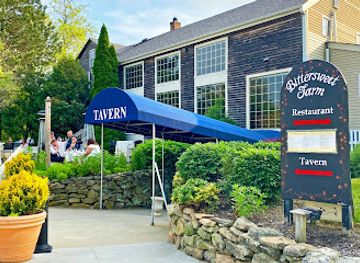 massachusetts/south-coast/restaurant/bittersweet-farm-restaurant-and-tavern