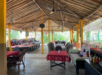 india/goa/vagator/restaurant/sri