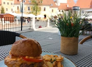 romania/sibiu/restaurant/urban-food