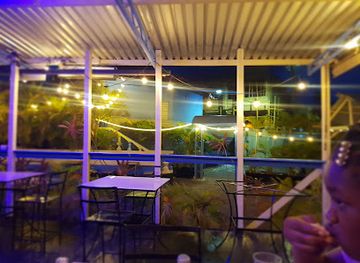jamaica/morant-bay-area/restaurant/di-deck-restaurant-sports-bar