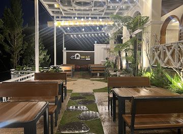 vietnam/dalat/restaurant/vinh-may-bistro