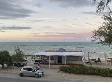 turks-and-caicos-islands/taylor-bay-beach/restaurant/mary-s-kitchen