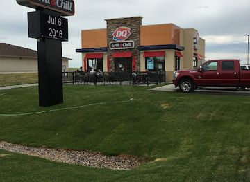 north-dakota/lake-sakakawea/restaurant/dairy-queen-grill-chill