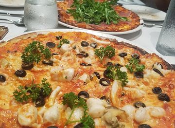 singapore/holland-village/restaurant/madrinaa-italiano