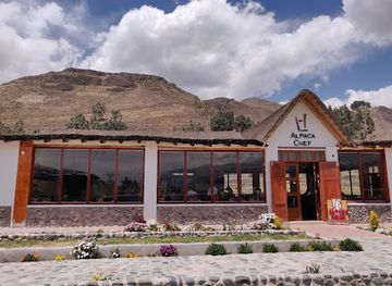 peru/colca-canyon-trek/restaurant/restaurant-alpaca-chef