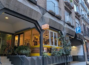 spain/madrid/chueca/restaurant/la-hummuseria