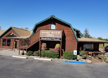 idaho/snake-river-canyon/restaurant/snake-river-grill
