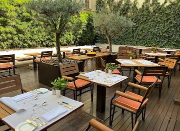 serbia/belgrade/restaurant/the-square-restaurant