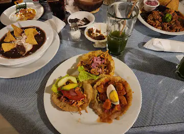 La Chaya Maya