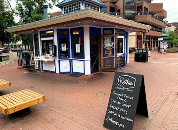 colorado/boulder/restaurant/ruthie-s-boardwalk-social