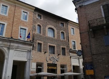 italy/urbino/restaurant/caffe-centrale-urbino