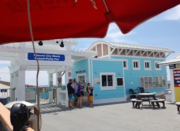 florida/panama-city-beach/restaurant/hook-d-pier-bar-grill