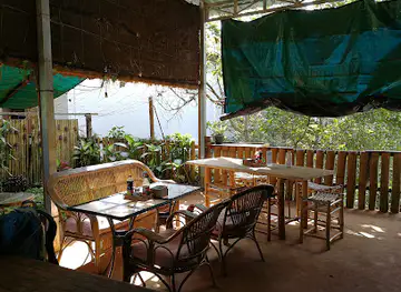 Cinnamon Café and Bakery