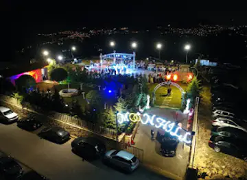 Moon Hill Restaurant