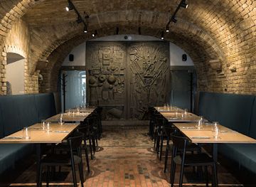 hungary/szeged/restaurant/alabardos-etterem