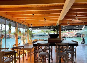 montenegro/ada-bojana/restaurant/samador