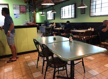 guam/cocos-island/restaurant/vivians